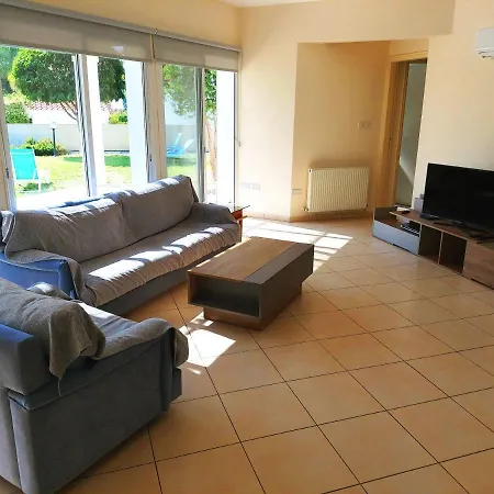 Family Villa, 3 Min To Sandy Beach Villa *
