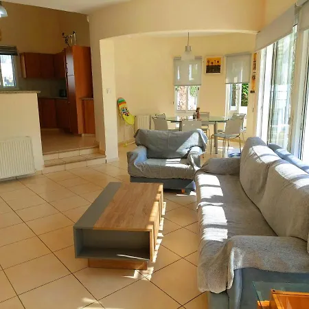 Family Villa, 3 Min To Sandy Beach Villa Peyia