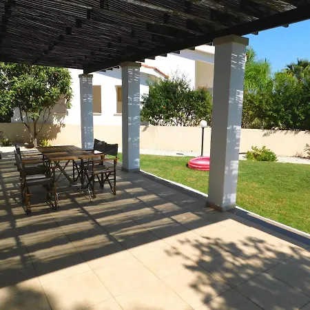 Family Villa, 3 Min To Sandy Beach Villa Peyia